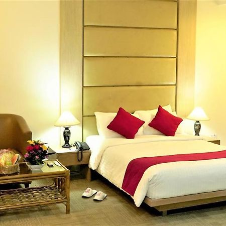 Asia Pacific Hotel Dhaka Buitenkant foto