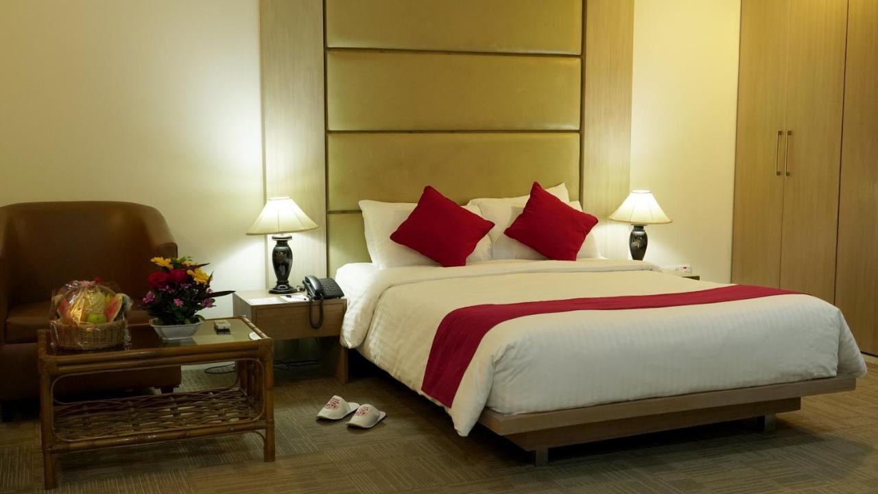Asia Pacific Hotel Dhaka Buitenkant foto